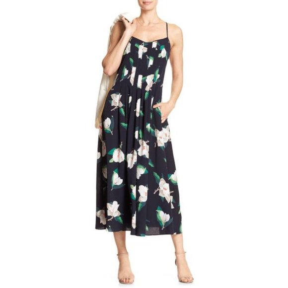 Banana Republic Dresses & Skirts - Banana Republic Magnolia Midi Pleated Dress